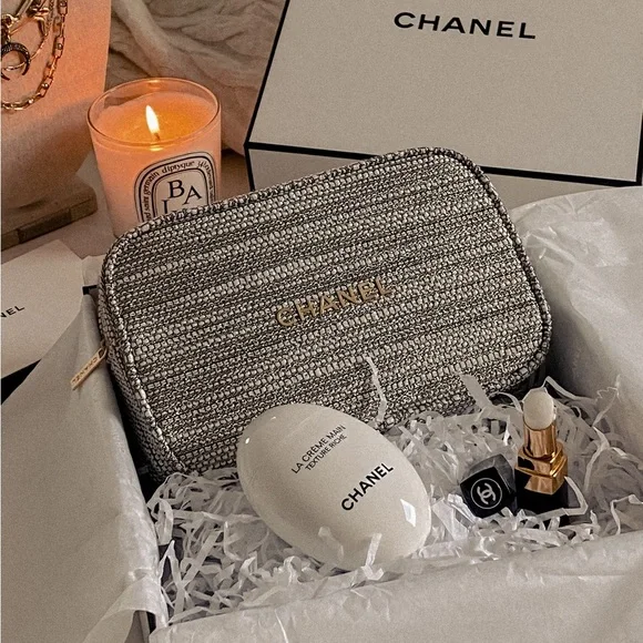 CHANEL Gift Set - Hydration Set - Picture 2 of 2